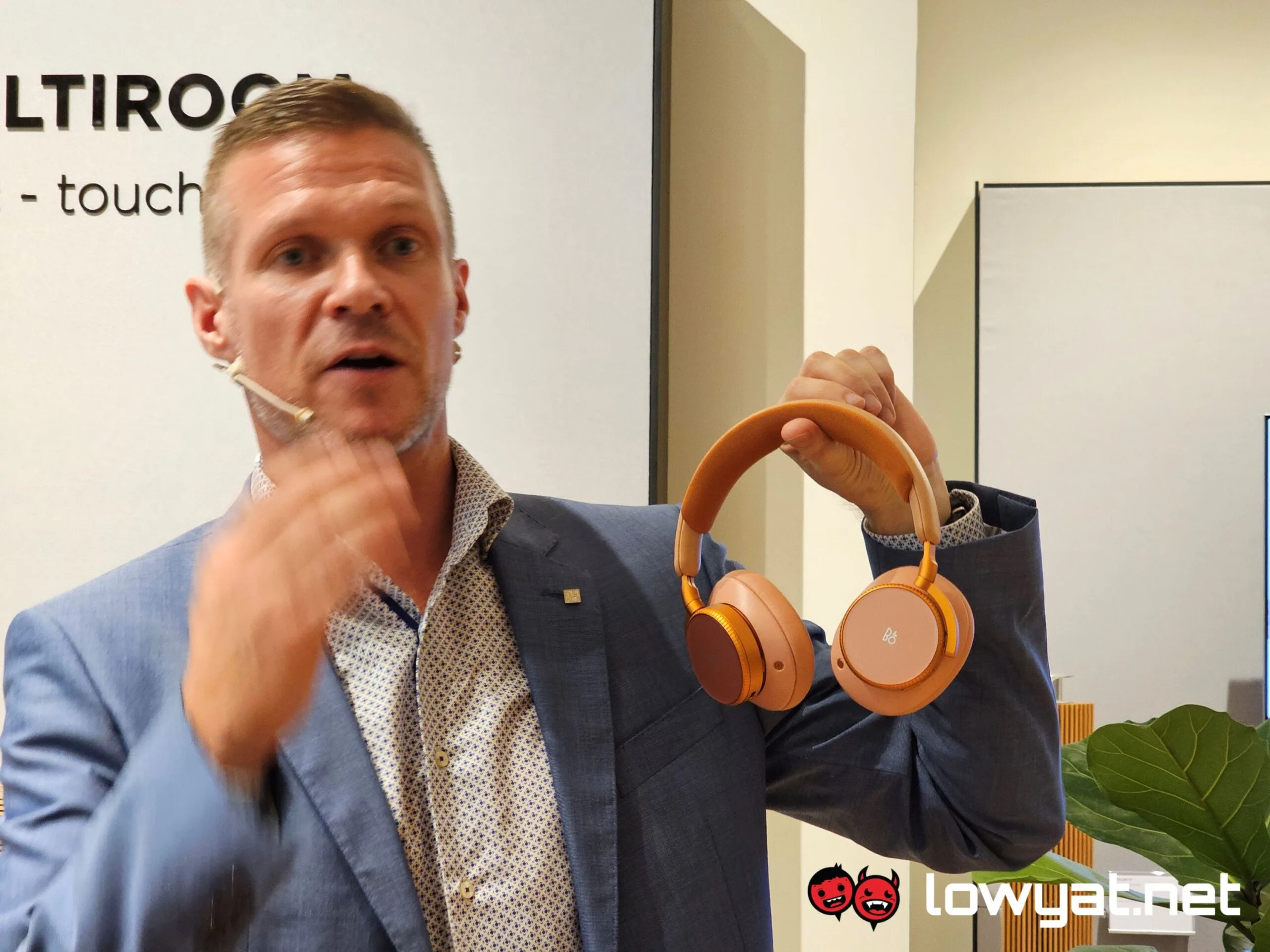 Bang-Olufsen-Beoplay-H100-9