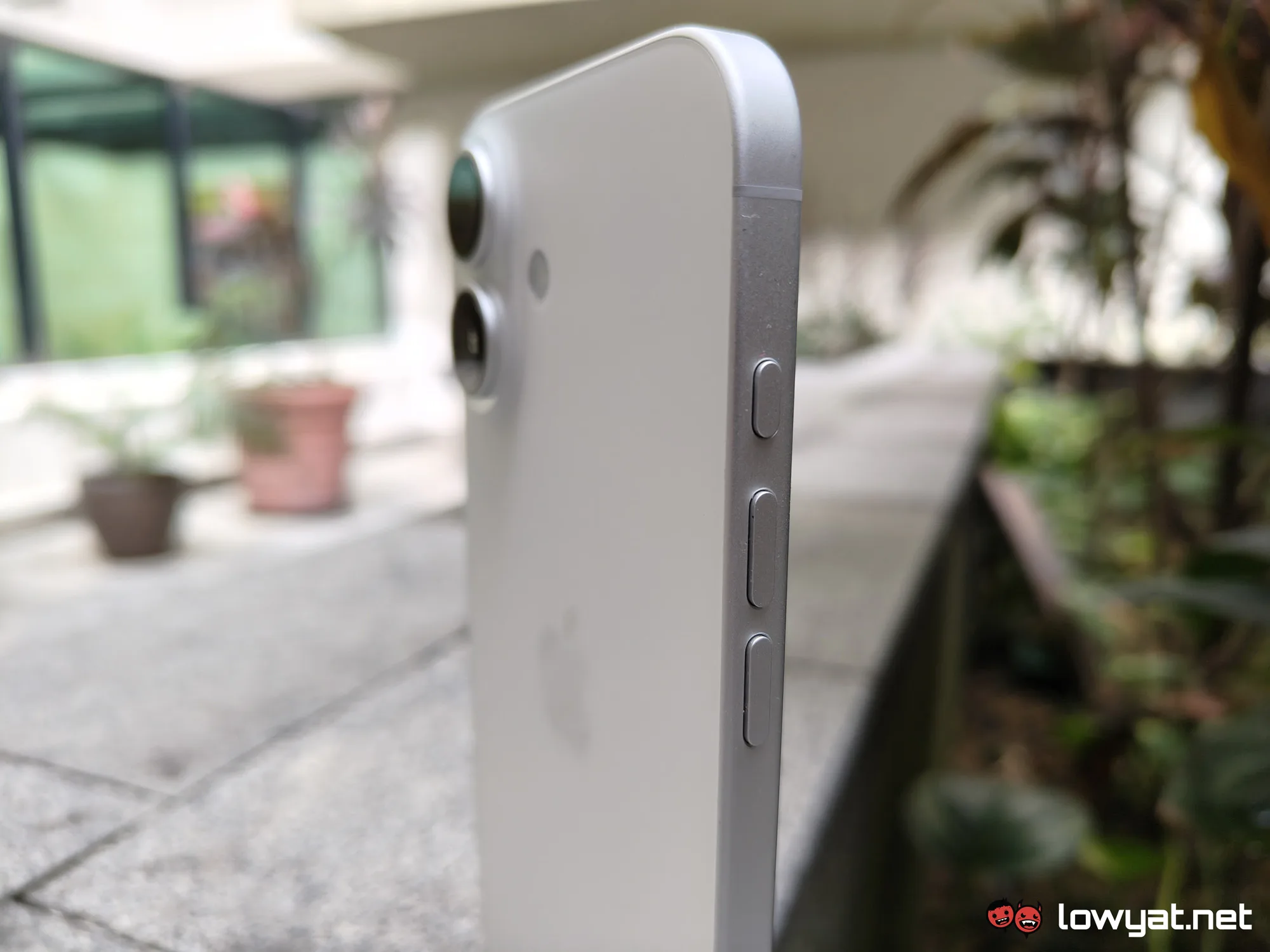 iPhone 16 Hands On