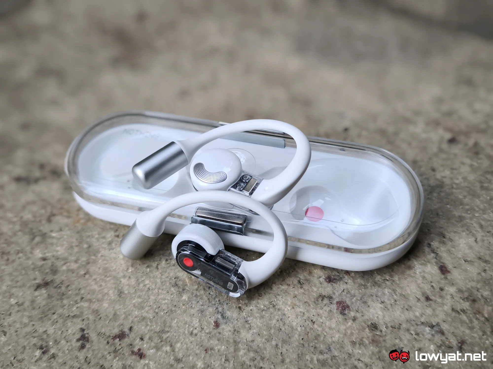 NEW-Nothing Ear (open)