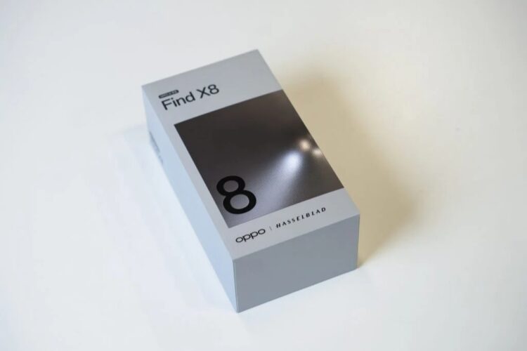 OPPO Find X8 box