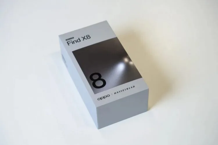 OPPO Find X8 box