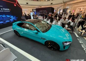 xiaomi su7 on display suria klcc
