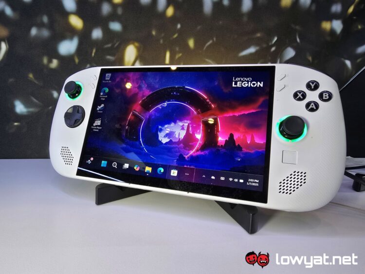 Lenovo-Legion-Go-S-CES-2025-1