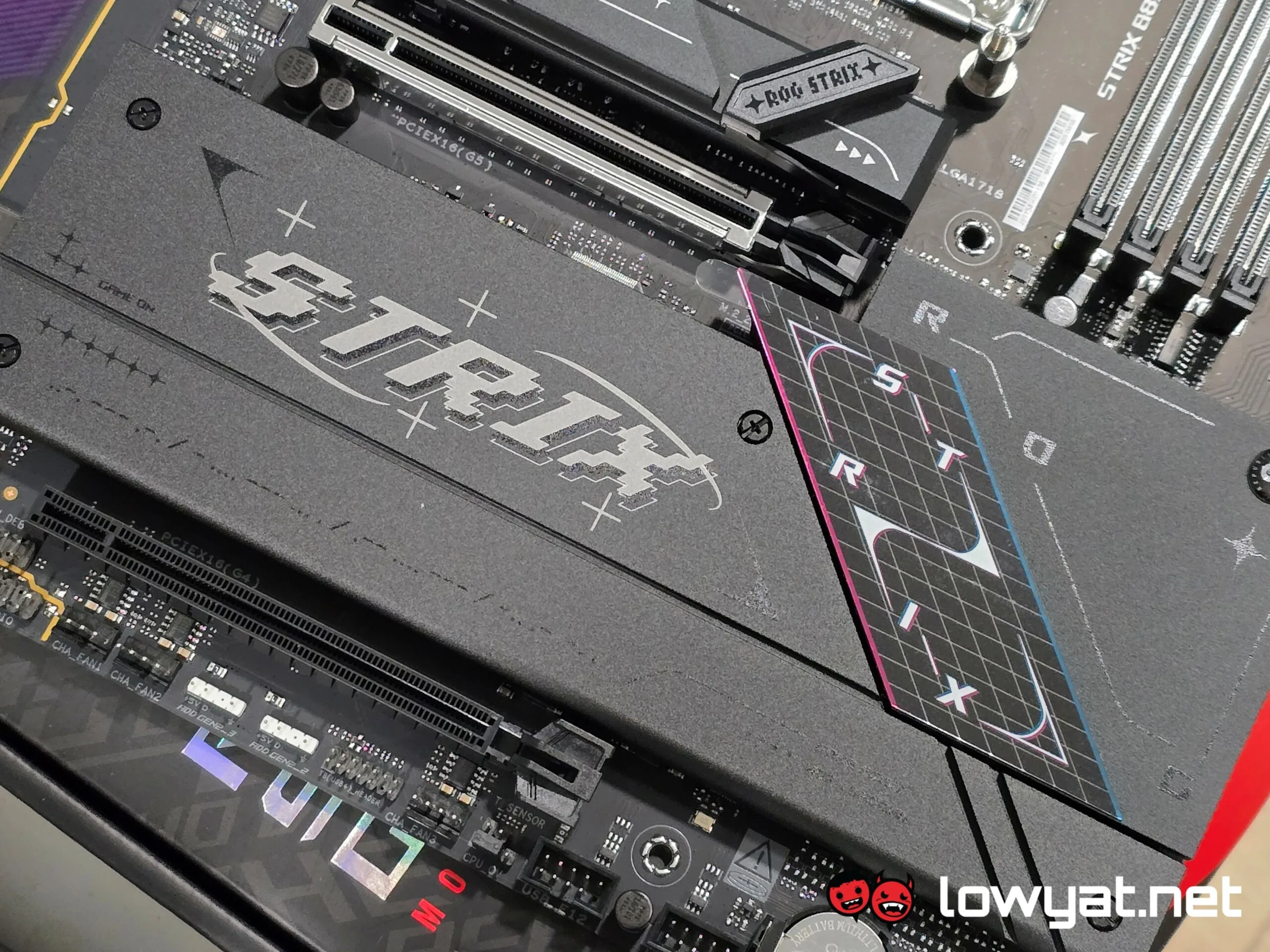 ASUS-ROG-Strix-B850-F-Gaming-WiFi-2
