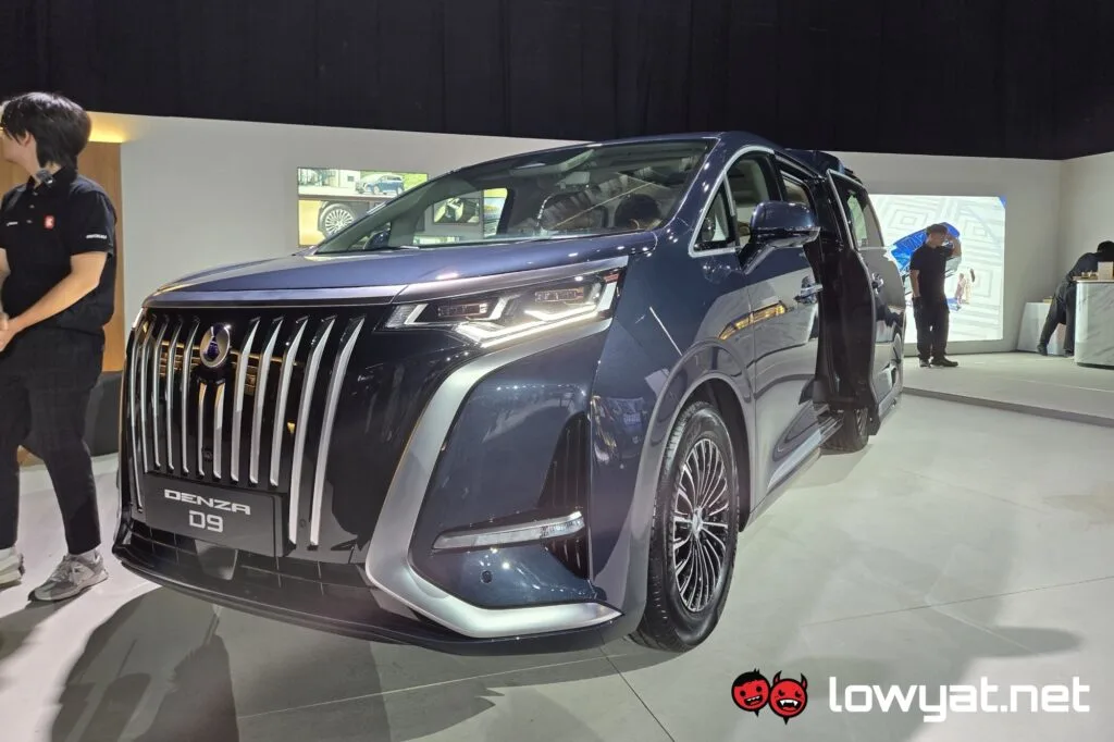 Denza D9 front 3