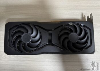 AMD-Radeon-RX-9070-Reference-1