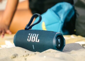 JBL Charge 6