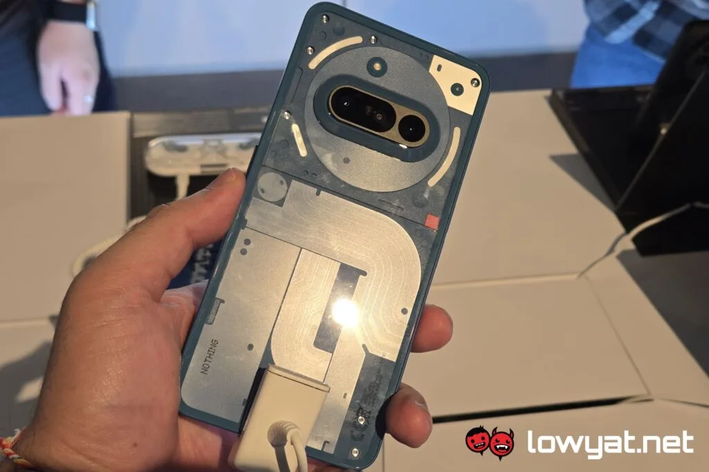 Nothing Phone (3a) blue