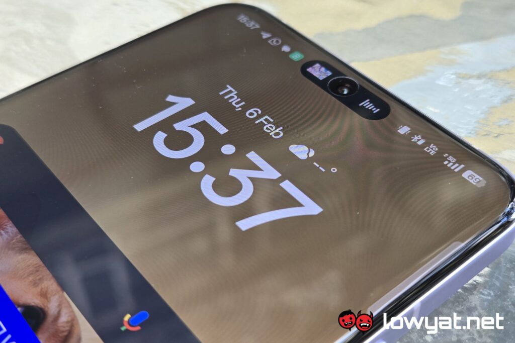 OPPO Reno13 Pro Aqua Dynamics minimised