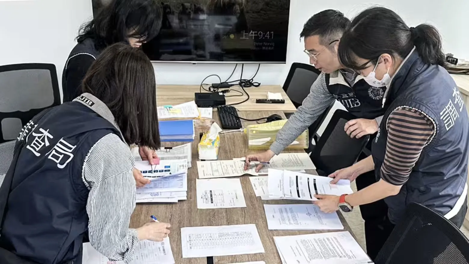Taiwan-authorities-smic-investigation-1