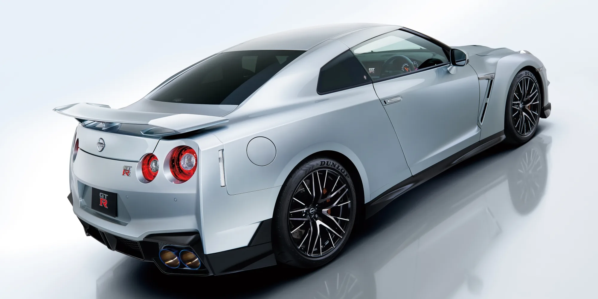Nissan GT-R #% Rear view