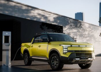 Nissan's first ever PHEV Frontier Pro