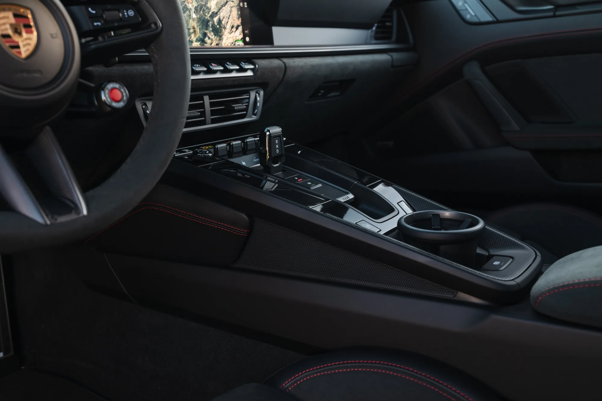 Interior of the Carrera 4 GTS