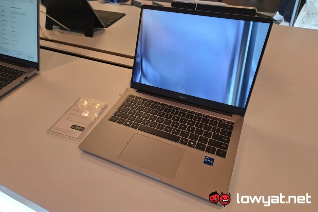 HONOR MagivBook X14 2025