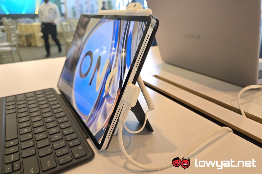 HONOR Pad V9 side