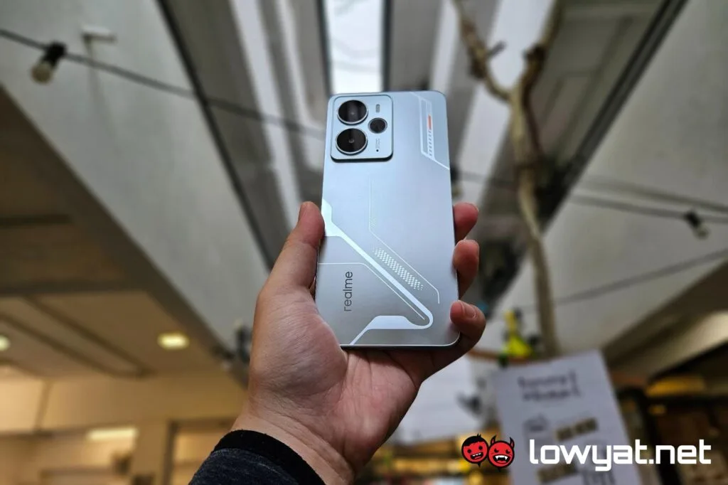 realme 14 5G sponsored 8