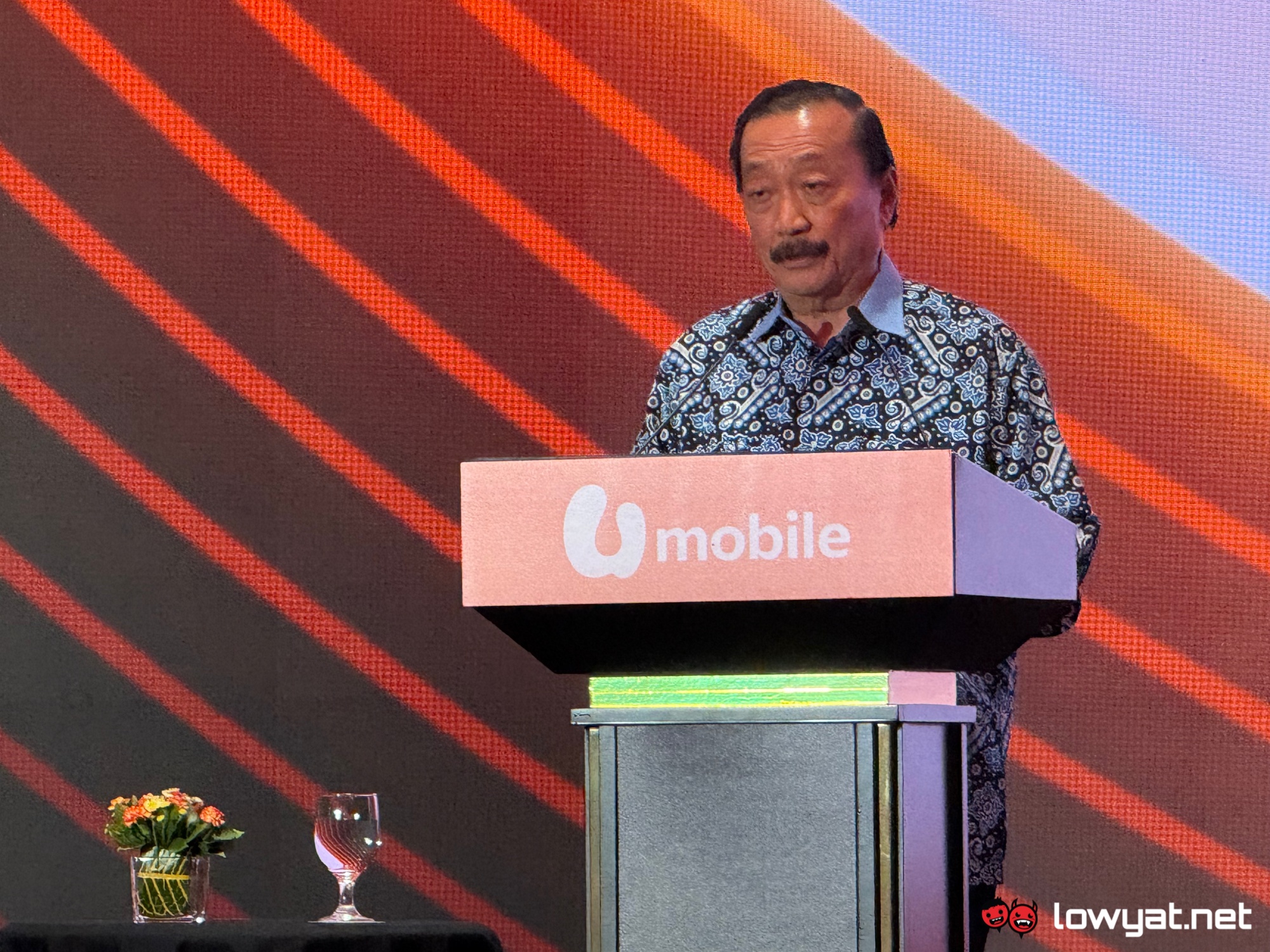 u mobile zte huawei next gen 5g coverage vincent tan
