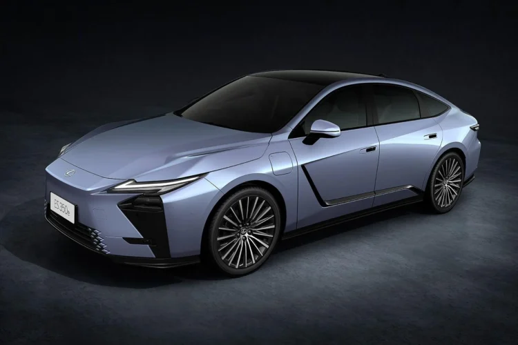 The Lexus ES