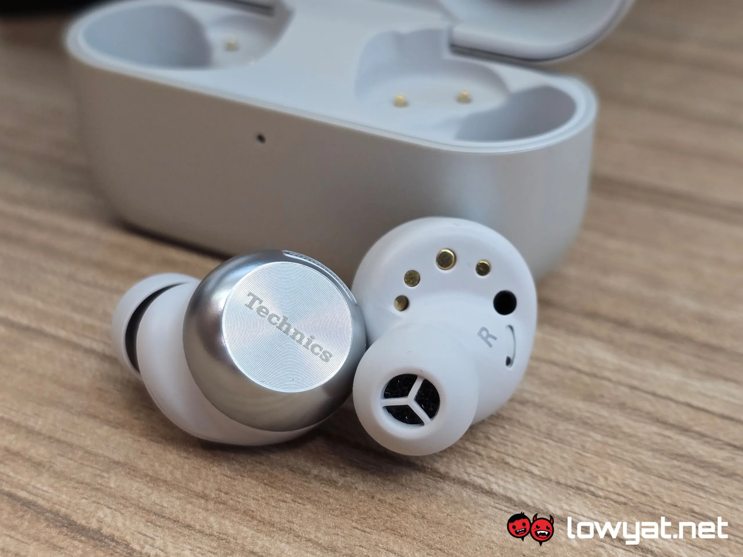 Technics AZ100 Lightning Review: The Hard-Hitting Sequel - Lowyat.NET