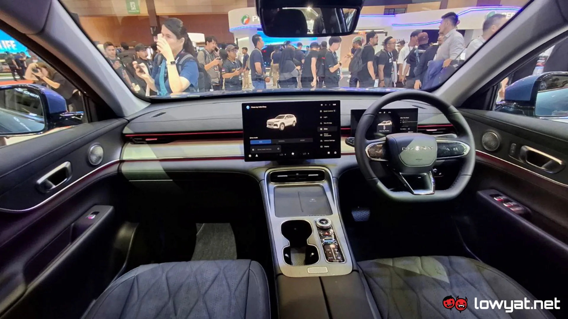 Chery Tiggo 8 interior 