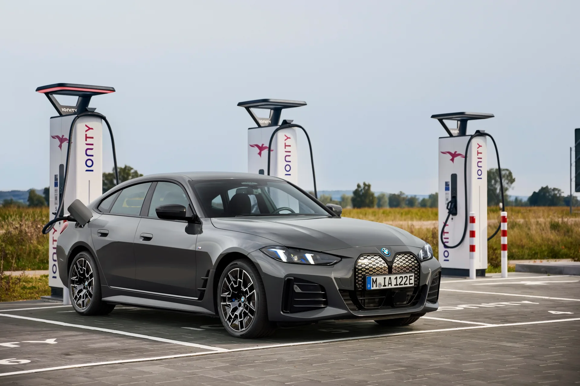 BMw i4 M60 charging