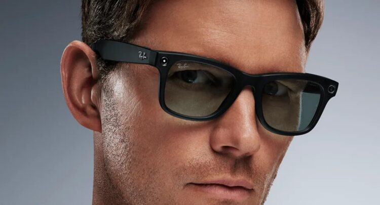 Meta smart glasses
