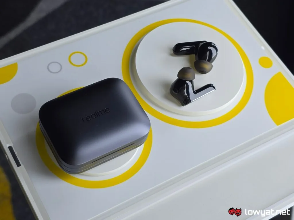 realme Launches New Buds Air7 Pro With Gemini Support; Priced At RM399 3 realme buds air7 pro magnetic cooling clip launch msia