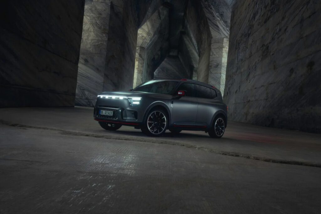 The Brabus version of the Smart #5