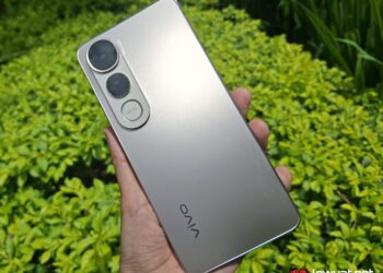 vivo V50 Lite 5G hands on