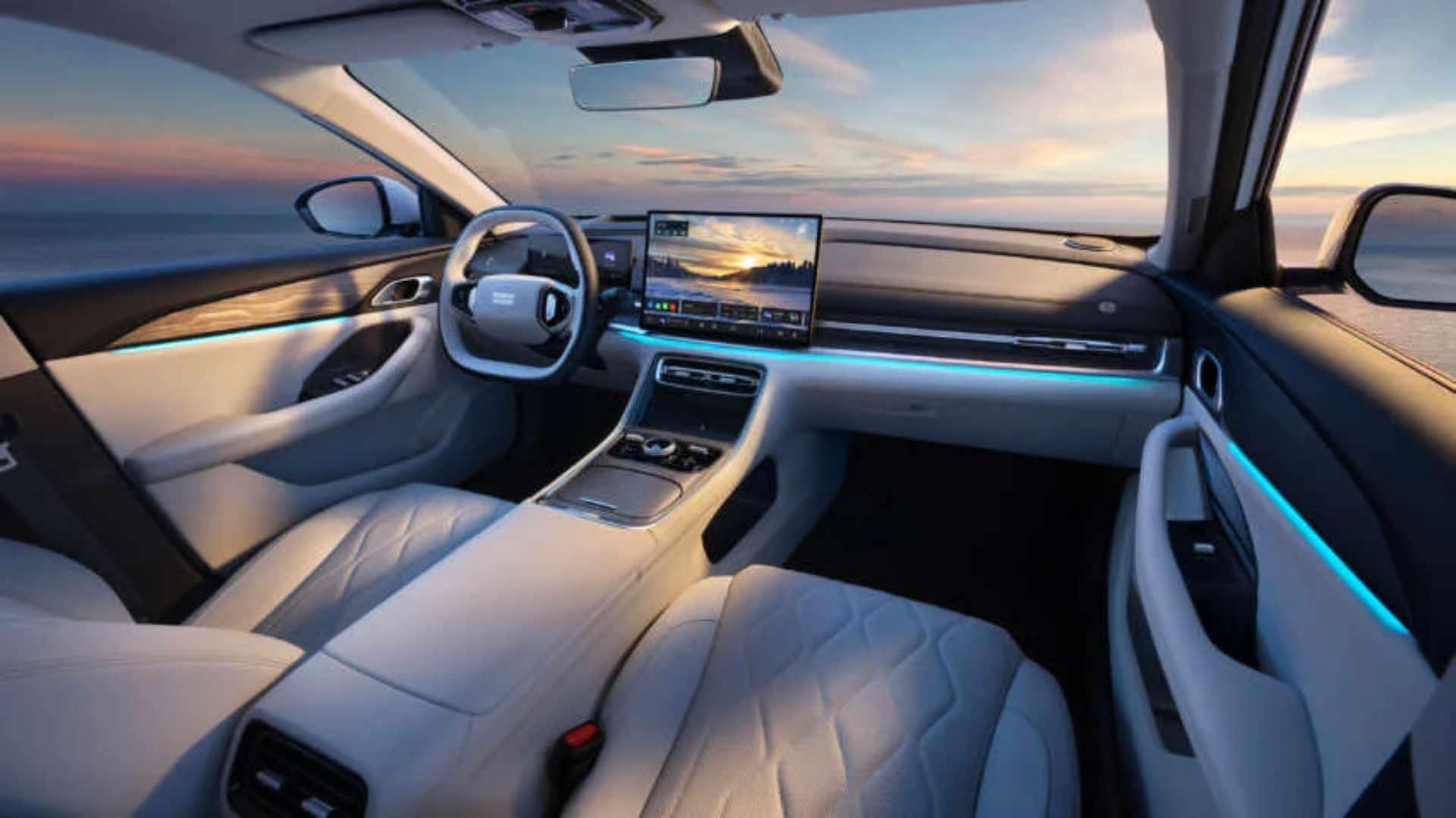 Interior of the hybrid