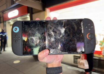 Nintendo-Switch-2-Smashed-Banned-NIntendo Store-1