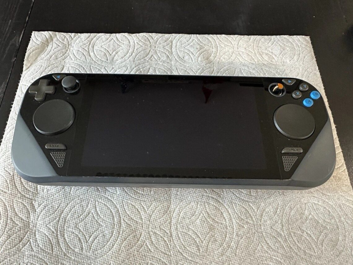 Steam-Deck-Prototype-1