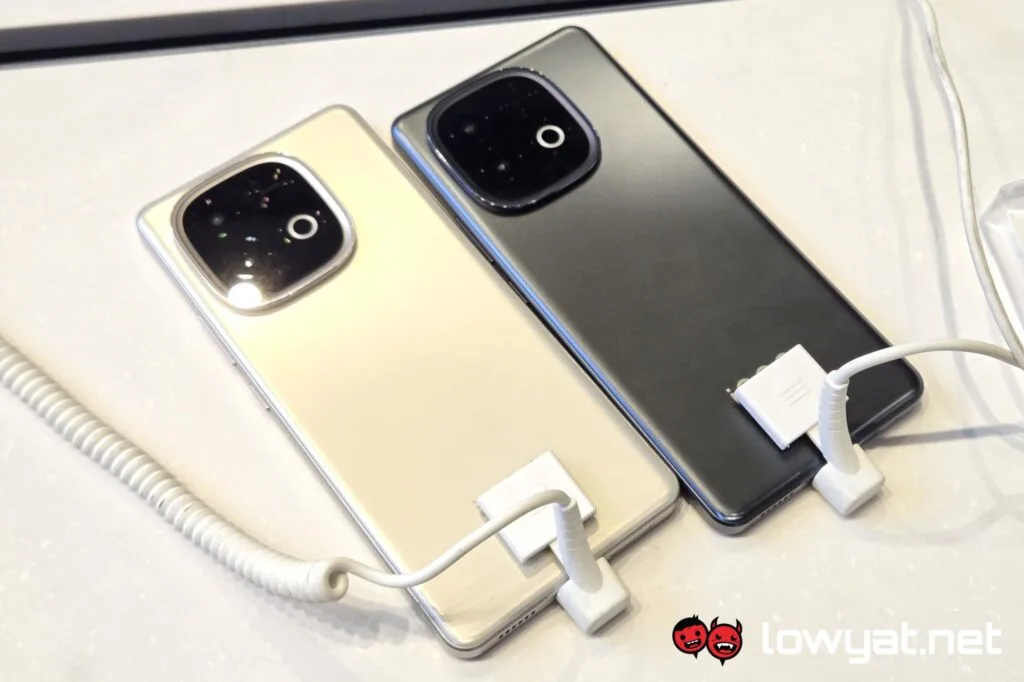 iQOO Neo 10 colours
