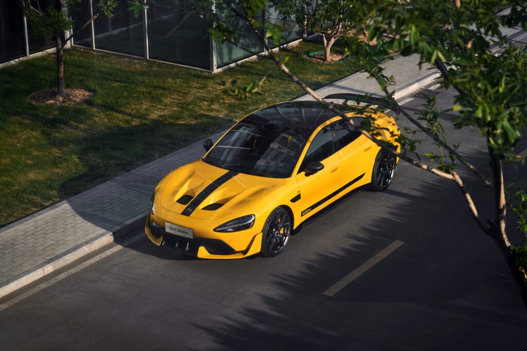 xiaomi su7 ultra gran turismo 7