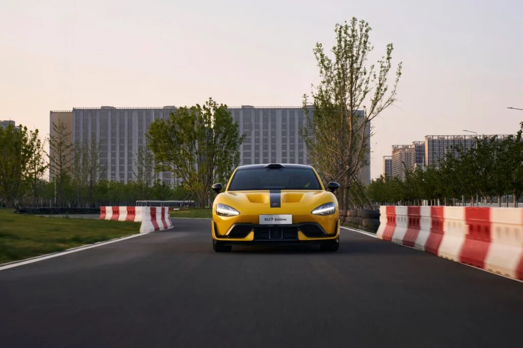 xiaomi su7 ultra gran turismo 7