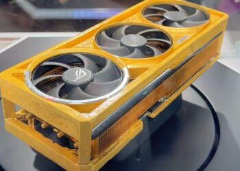 ASUS-ROG-Astral-RTX-5090-Pure-Gold-1