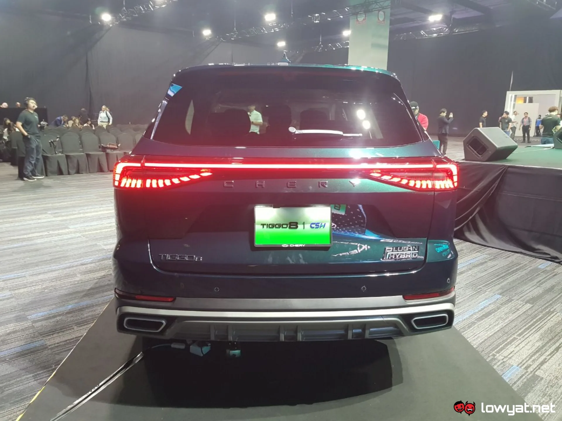 rear of Chery Tiggo 8