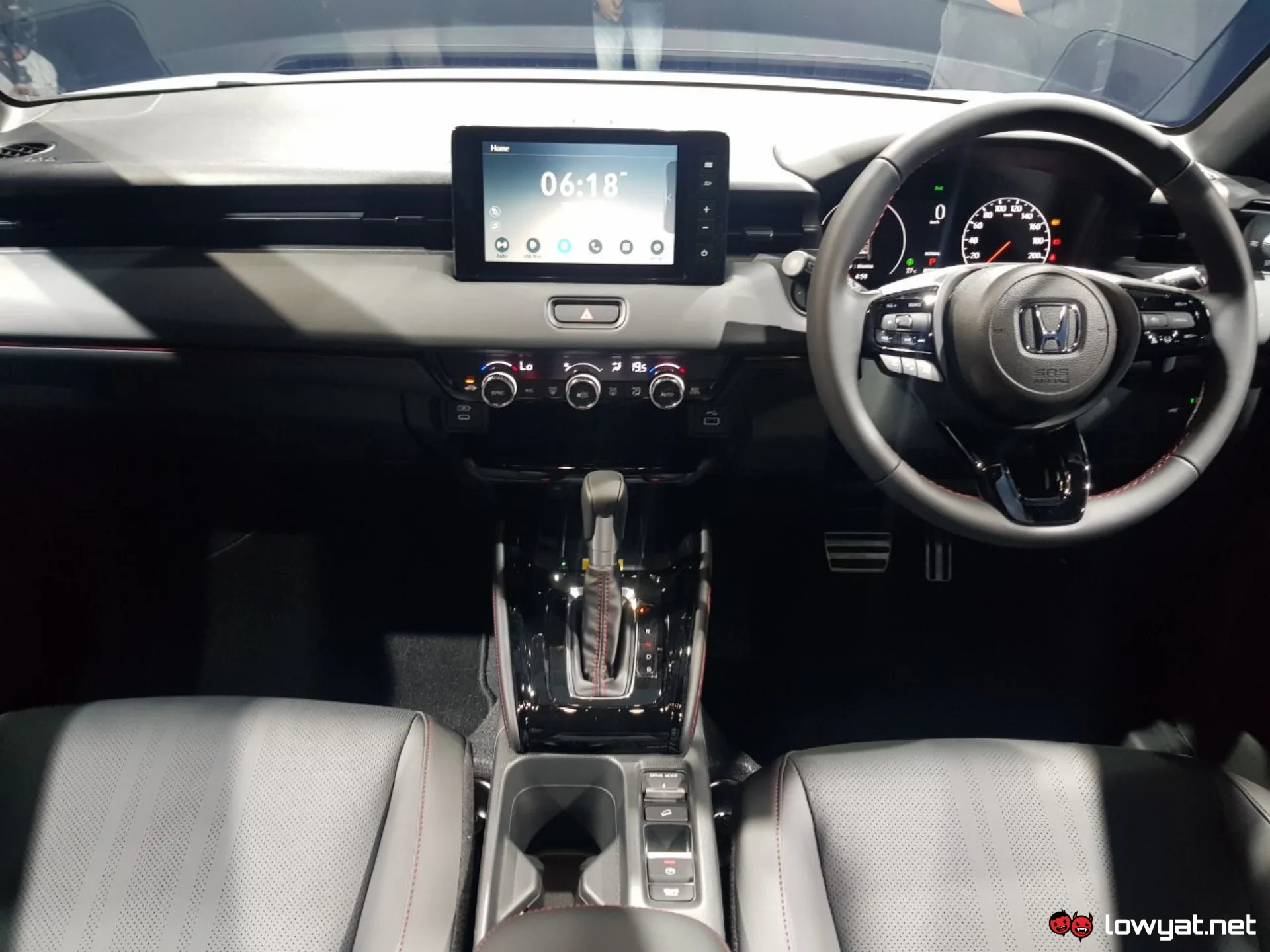Front cabin of the SUV
