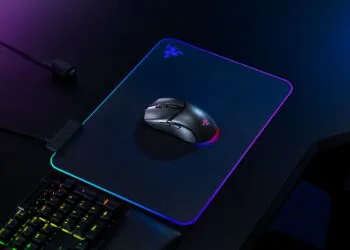 Razer-Cobra-HyperSpeed-1