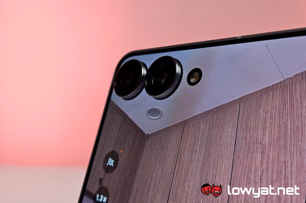 Samsung Galaxy Z Flip7 cameras
