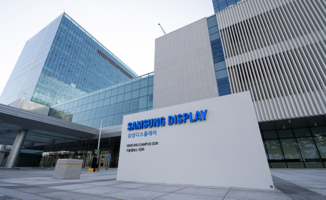 Samsung reportedly prepping foldable iphone display production