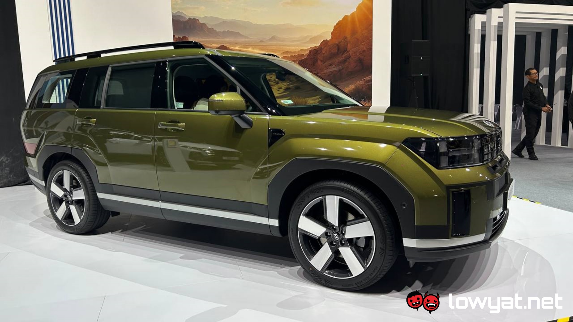 The Santa Fe side view