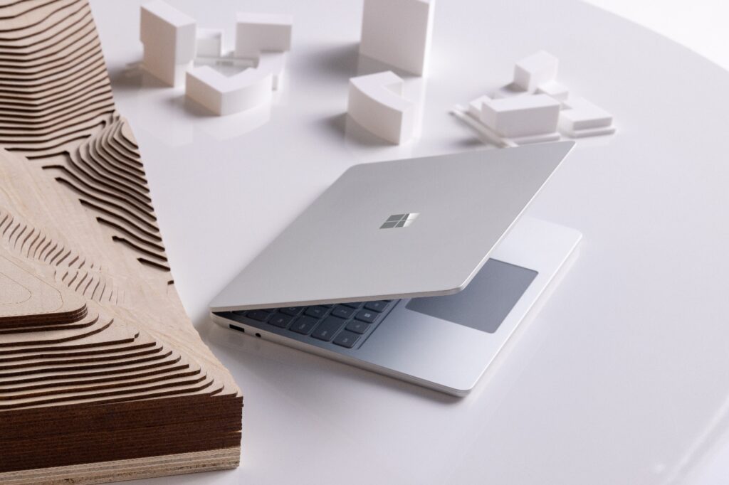 Microsoft Surface Laptop