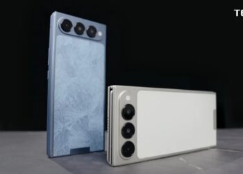Tecno Phantom Ultimate G Fold concept