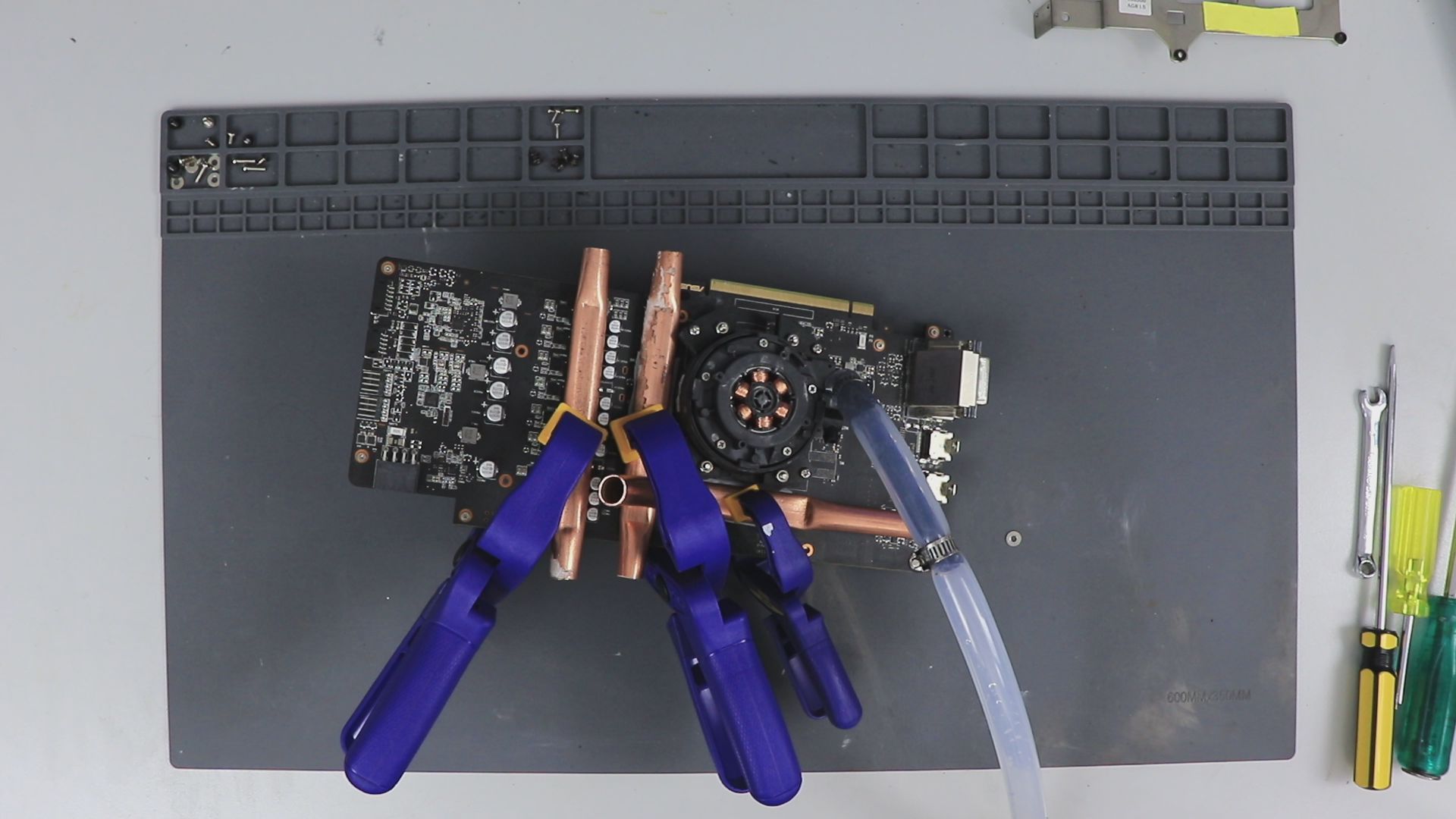 TrashBench-GTX-1060-Overclocked-Modded-1