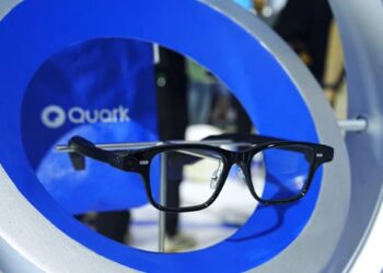 Alibaba Quark AI Glasses