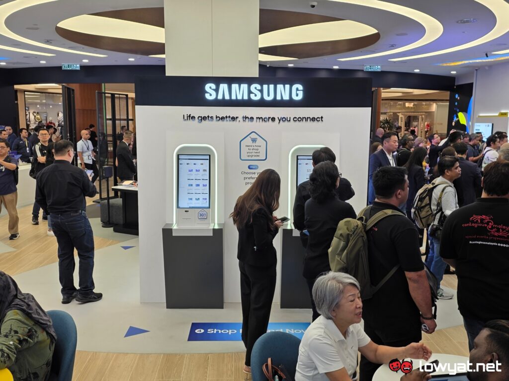 celcomdigi life stores the gardens sunway pyramid launch