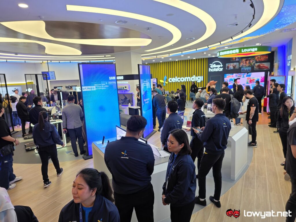 celcomdigi life stores the gardens sunway pyramid launch
