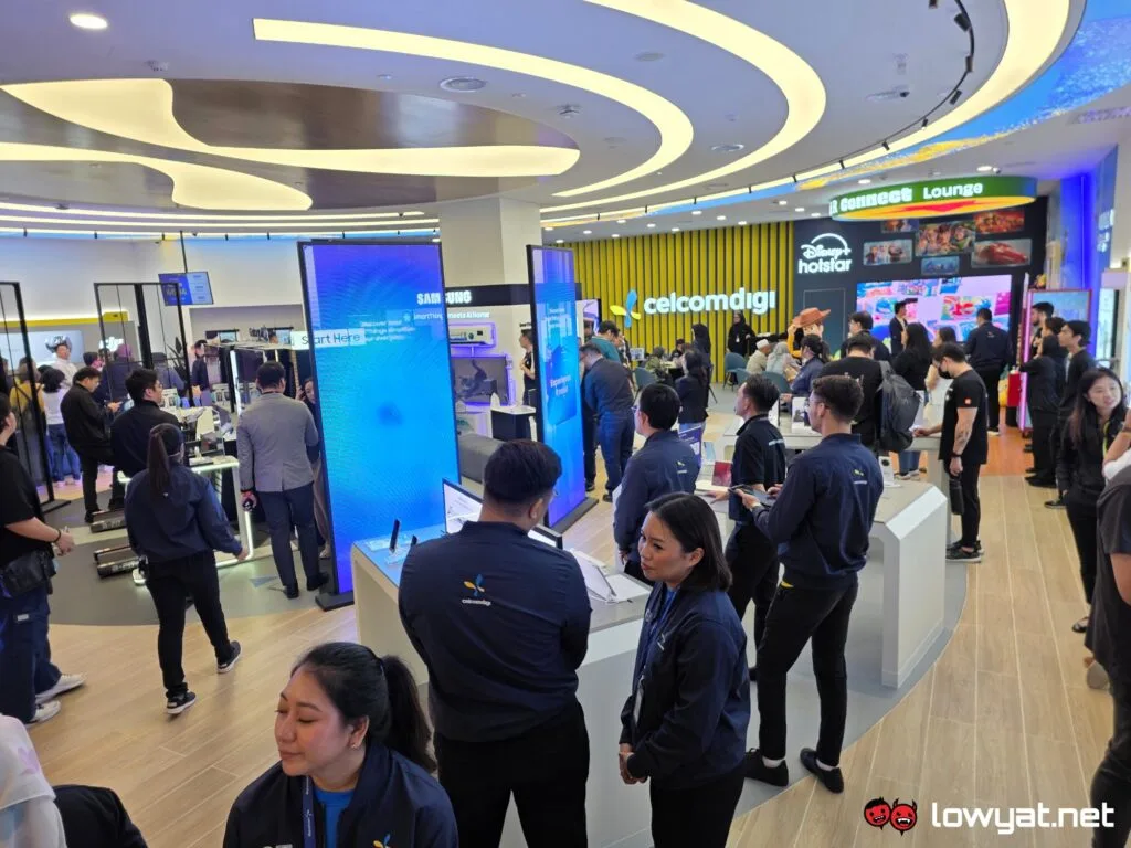 celcomdigi life stores the gardens sunway pyramid launch