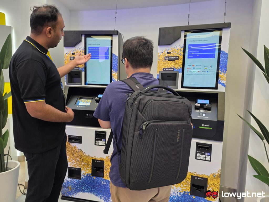 celcomdigi life stores the gardens sunway pyramid launch